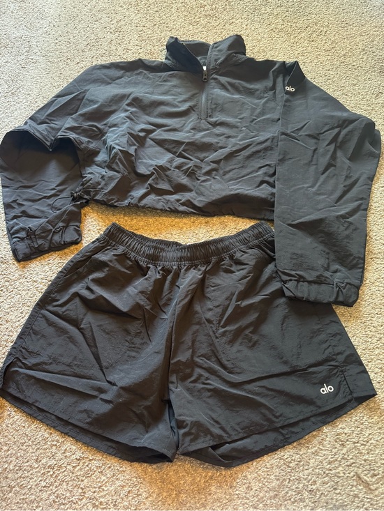 ALO Yoga Pants - ALO Yoga Women's Black Athletic Shorts